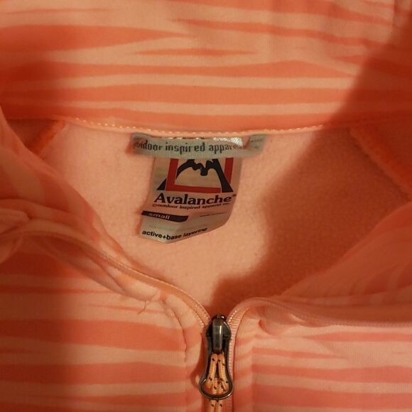 Avalanche NWT   - Picture 7 of 8